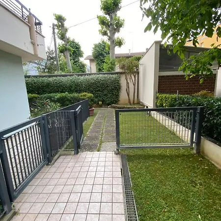 Trilocale Con Giardino Front